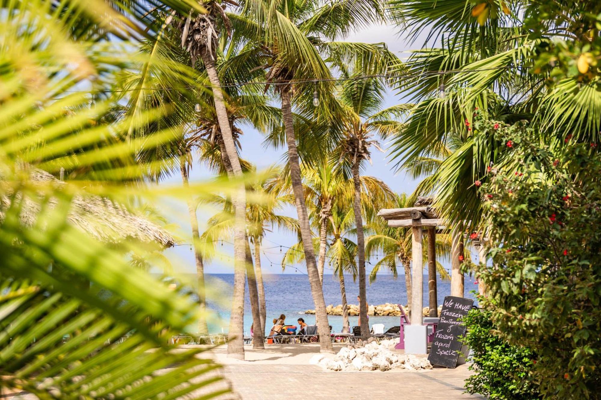 Bayside Boutique Hotel - Blue Bay Golf & Beach Resort Dorp Dorp Sint Michiel Екстериор снимка